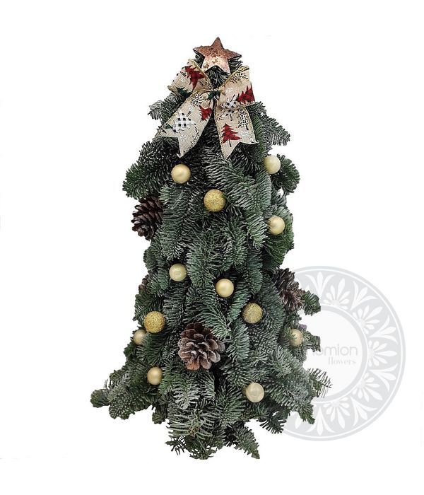 Natural Christmas tree, decorated (gold balls)