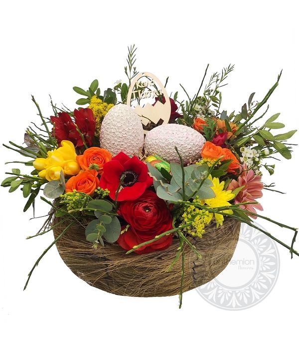 Easter nest with flowers