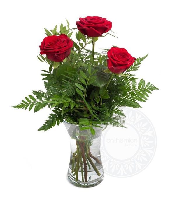 Ανθοδέσμη με 3 κόκκινα τριαντάφυλλα