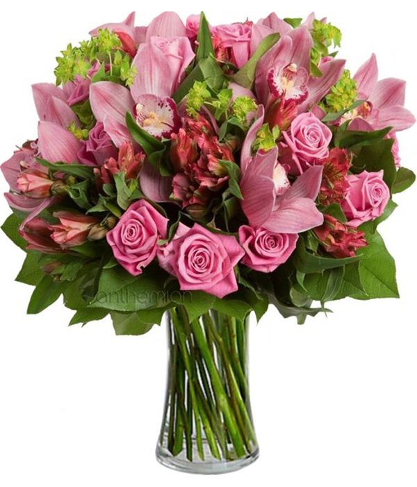 Δανάη με ροζ ορχιδέες και τριαντάφυλλα