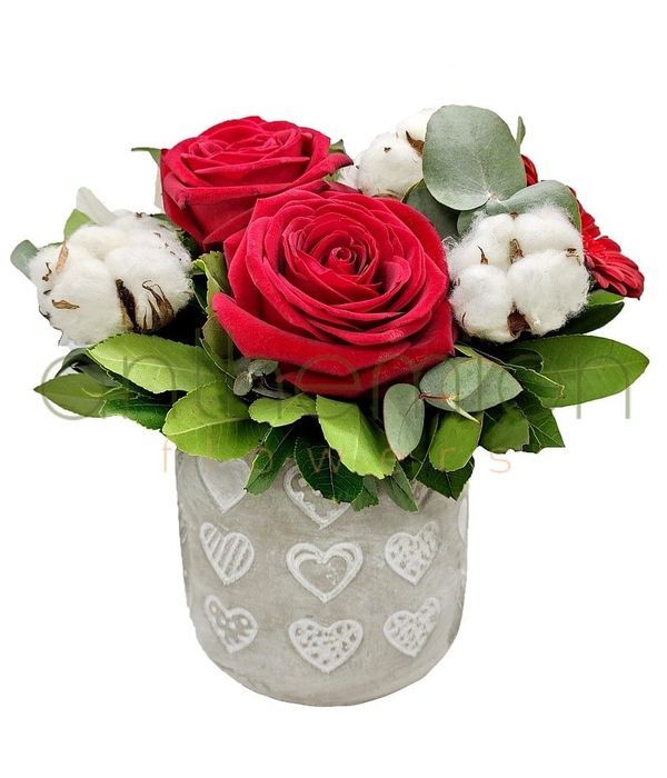Love Roses in ceramic pot with hearts