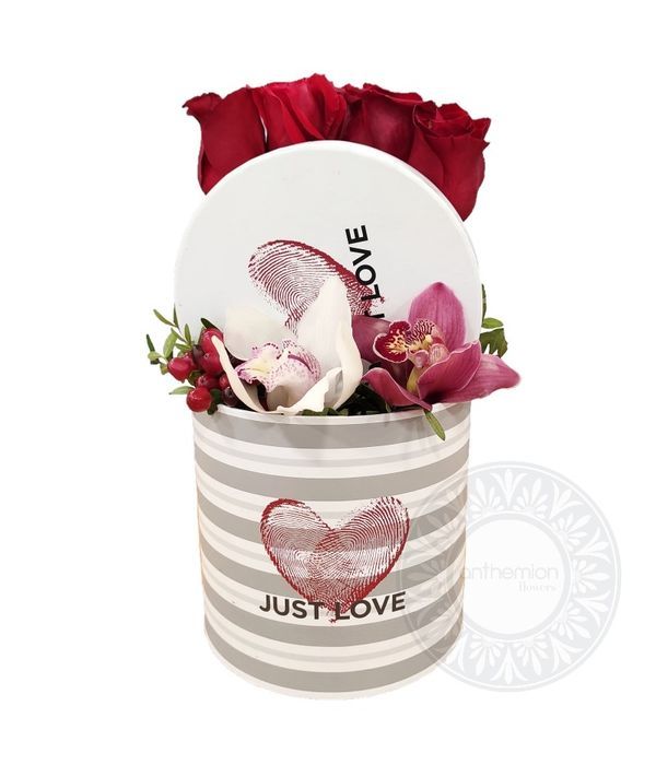 Just love gift box with roses and orchids