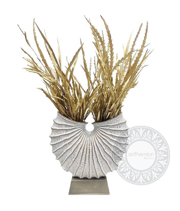 Gorgeous vase with decorative wheats