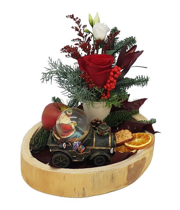 Wooden tray in Christmas mood