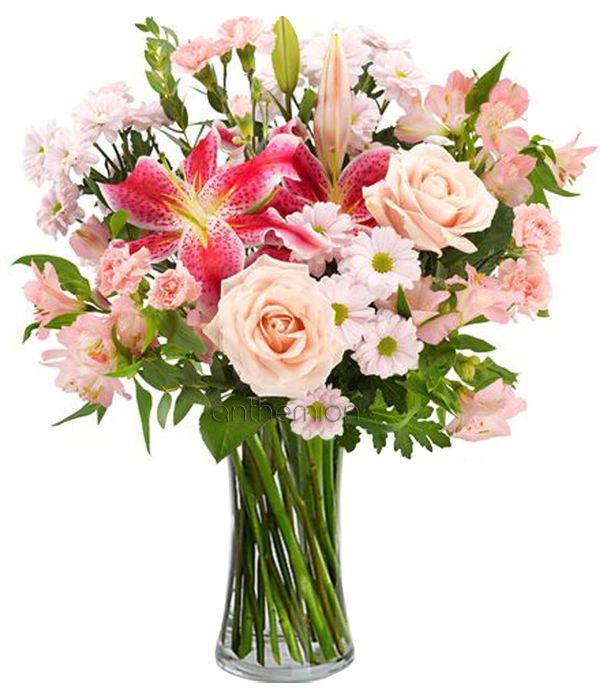 Irresistible bouquet with pink flowers
