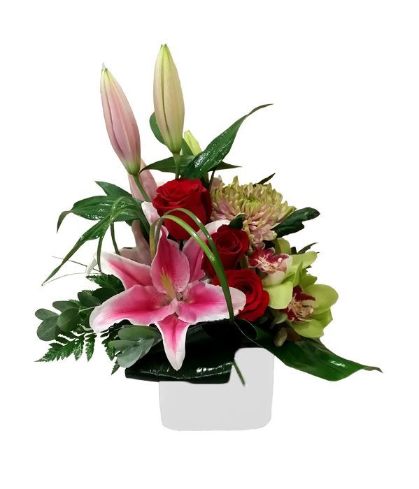 Cube flower arrangement