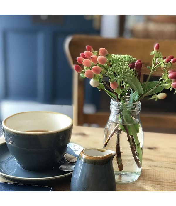 Flower subscription for coffee shops and restaurants
