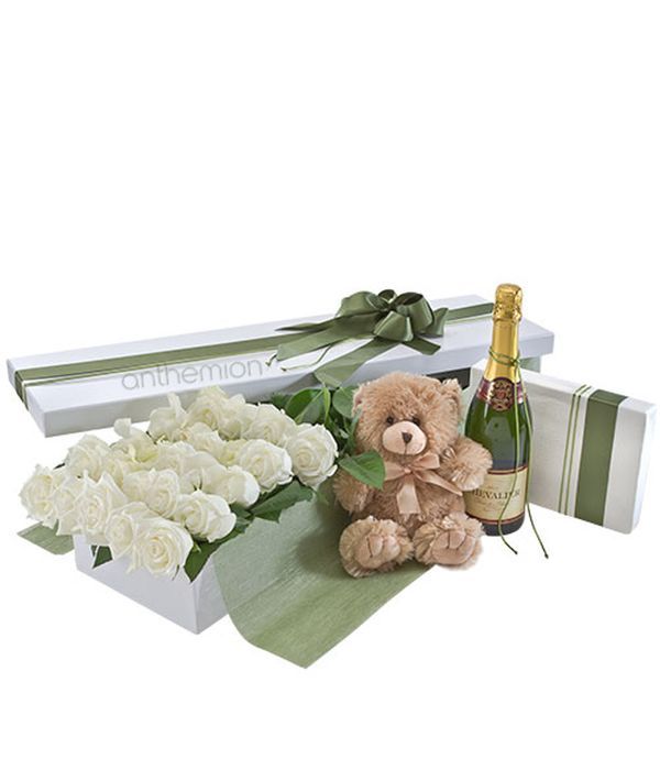 Everlasting Deluxe Love with White Roses