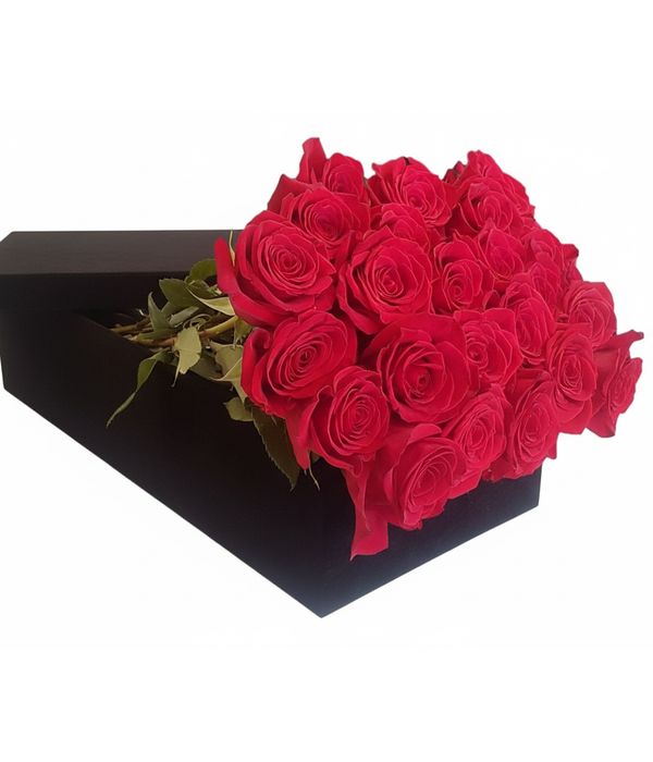 24-kokkina-triantafylla-kouti-dorou-anthemionflowers