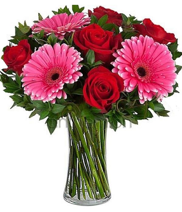 Bouquet with roses and gerberas
