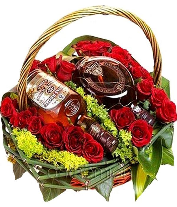 Luxury Arrangement with two whiskeys