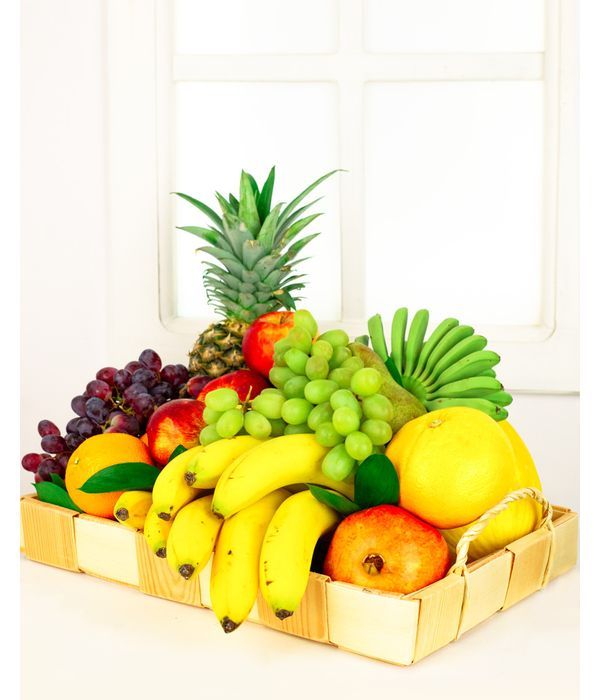 Luxury Fruit Basket to Estonia