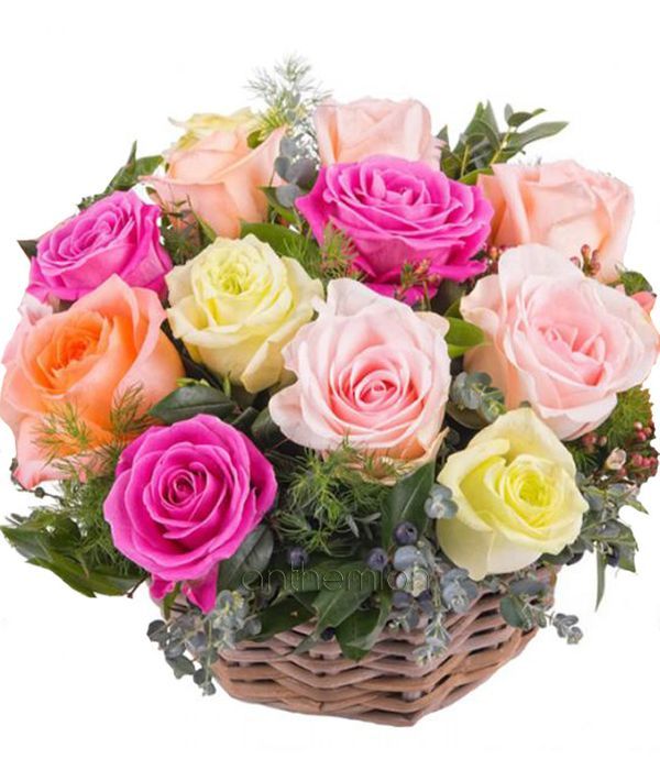 Colorful rosy arrangement