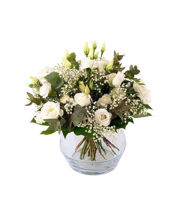 Ντελικάτο μπουκέτο με λευκά άνθη
