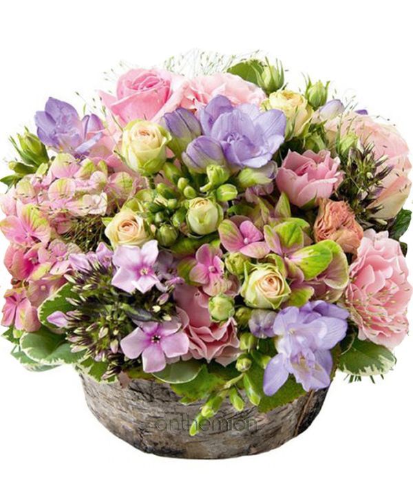 Arrangement in lilac and pink shades