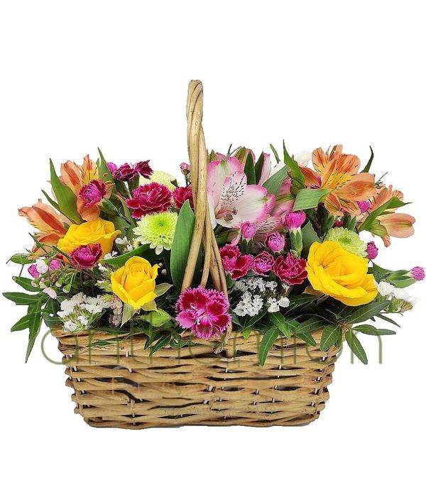 Send flowers: Lovely basket of flowers