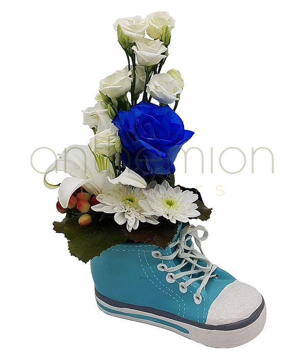 Ceramic shoe with flowers for baby boy