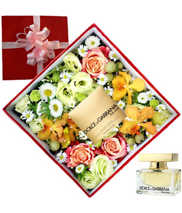 Floral arrangement with DOLCE & GABBANA One perfume