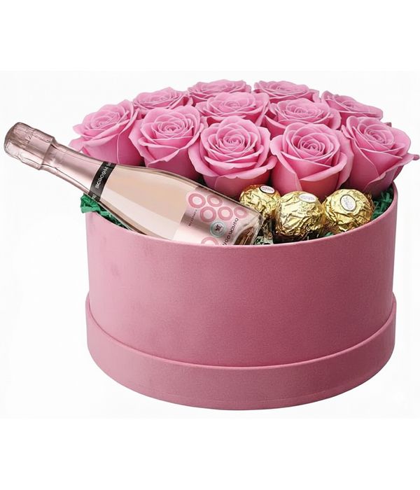 triantafylla-roz-koyti-dorou-krasi-sokolatakia-agiou-valentinou